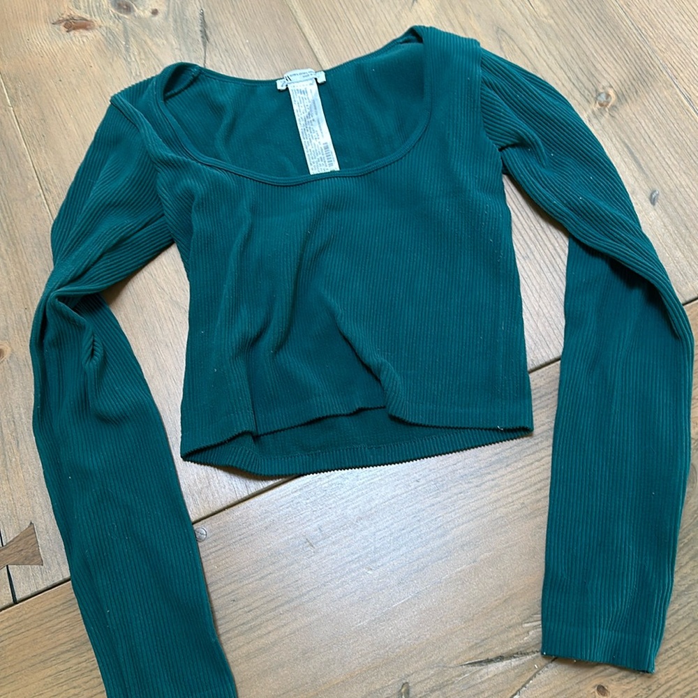 Zara long sleeve mid crop top